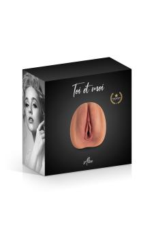 Alice, hyper-realistic vagina masturbator
