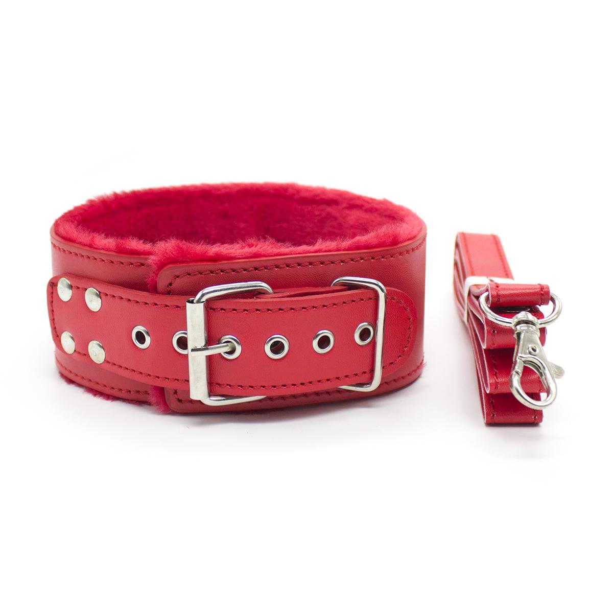 Plush Collar + Leash Red