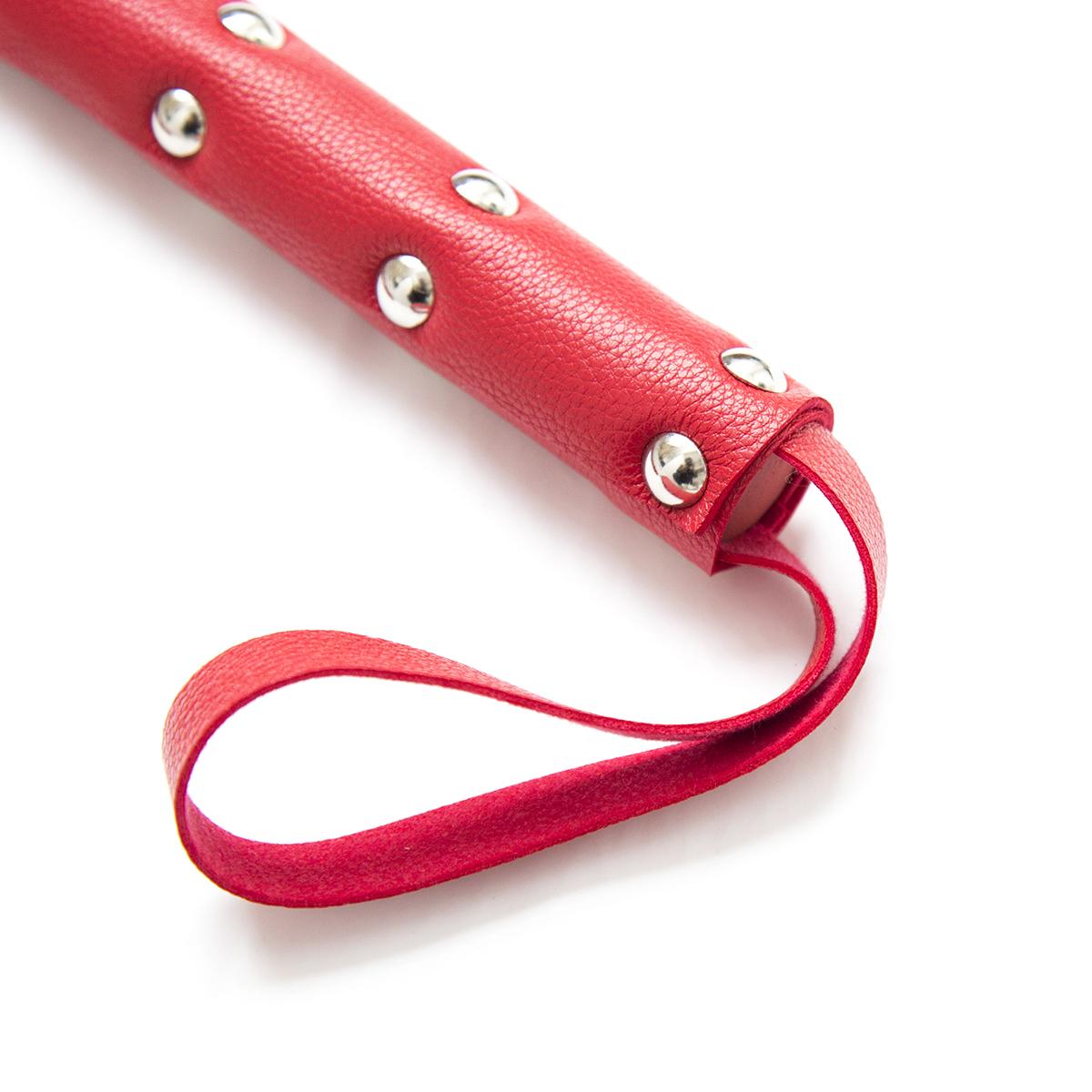 Stud Flogger 63cm Red